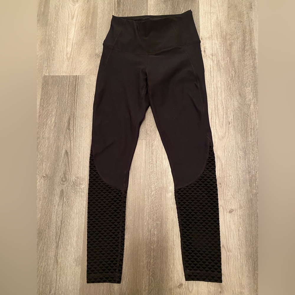 90•Degrees by Reflex XS Black Spandex Imported Net velvet panel below knee